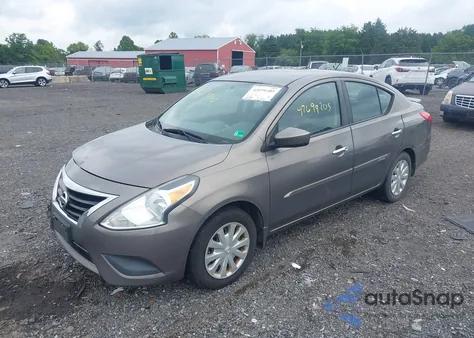 2015 Nissan Versa 1.6 Sv z USA, uszkodzony, nr VIN 3N1CN7AP0FL946729